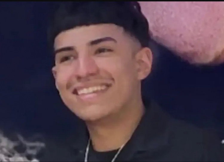 17岁马刺球迷庆祝胜利时坠车，被判定脑死亡