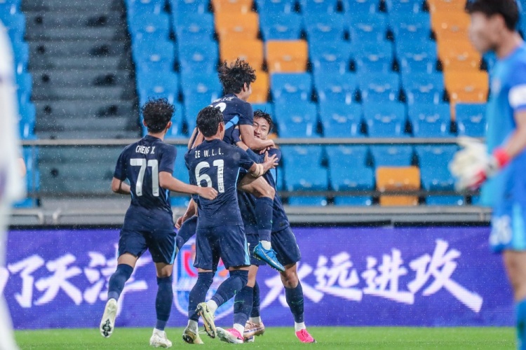 单刀被扑+雨战中断+替补闪击 深圳U20客场1-1津门虎